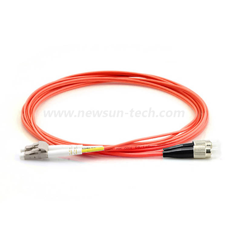 LC / SC / FC / ST / MU / E2000 Simplex Duplex OS2 / OM1 / OM2 / OM3 / OM4 / OM5 Cable de conexión de fibra óptica